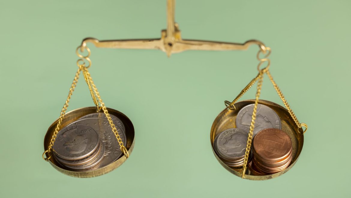 Cum se aplică poprirea pe salariu conform legislației din România
